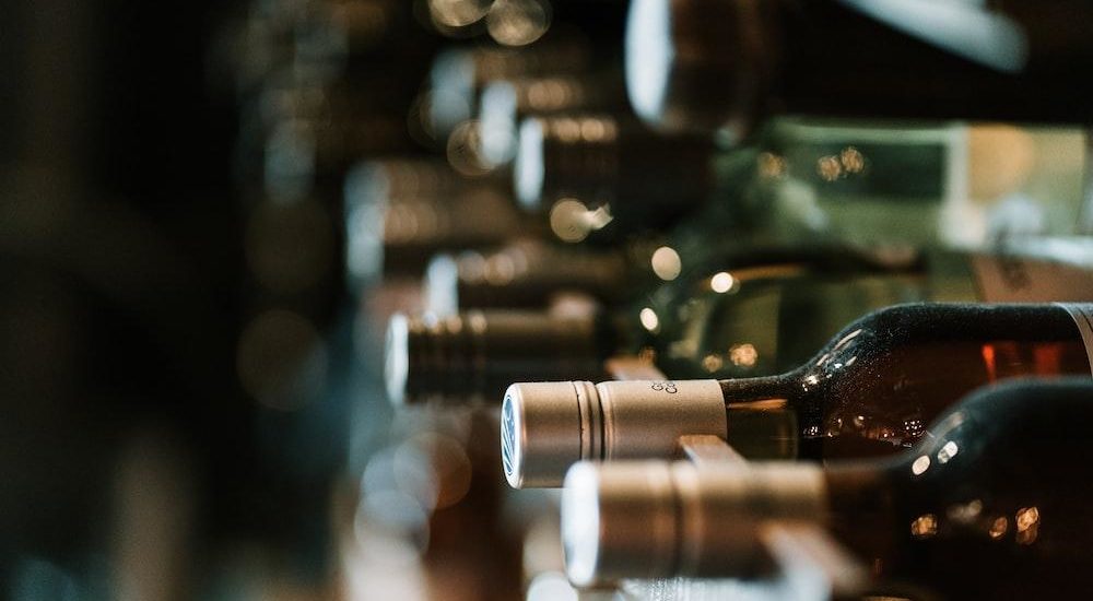 Investir dans le vin : Les erreurs à éviter