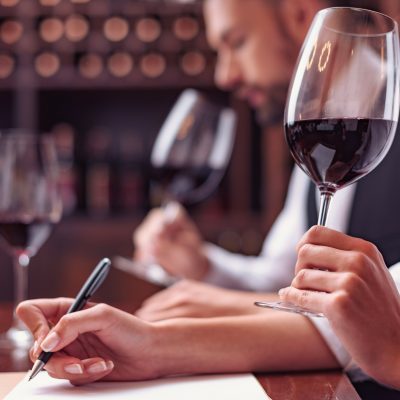 Comprendre le vocabulaire de la dégustation du vin