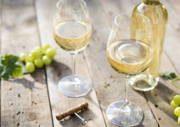 Découvrez les vins blancs : leurs origines, leur saveur et leurs richesses