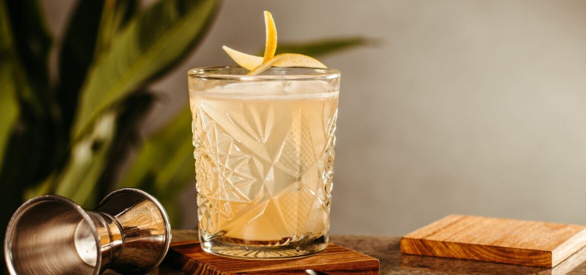 Whisky Sour : la recette du cocktail classique pour un apéritif rafraîchissant