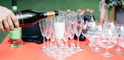 Bellini : la recette du cocktail italien à la pêche blanche et prosecco