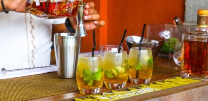 Quel rhum choisir pour vos cocktails : notre guide pour ne pas se tromper