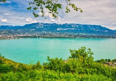 Vins de Savoie : notre guide des appellations, cépages et domaines à découvrir